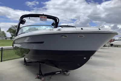 Sea Ray SDX 270 Surf