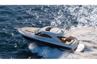 2011 54' 9'' Riviera-5000 Sport Yacht Barcelona, ES