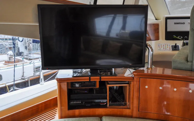 Calmati Yacht Photos Pics Azimut 54 - Calmati - Salon - Entertainment Center