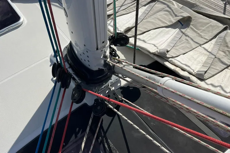 Saba Yacht Photos Pics Close-up of Jeanneau 57 sailboat rigging, showcasing ropes and pulleys, 2013 model.