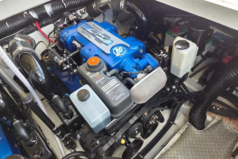 Ship Faced Yacht Photos Pics Engine compartment of a 2015 Formula 350 Crossover Bowrider, showcasing detailed components.