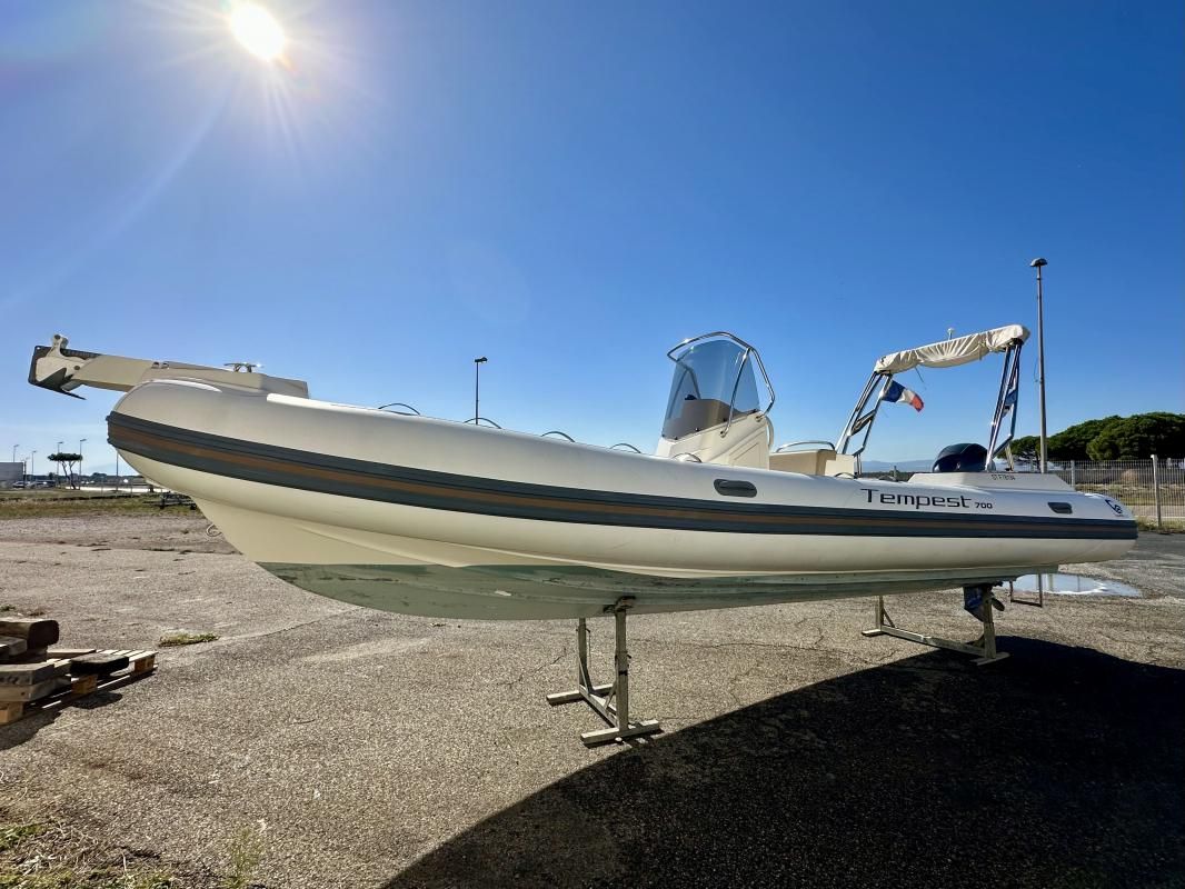 2018 Capelli Tempest 700