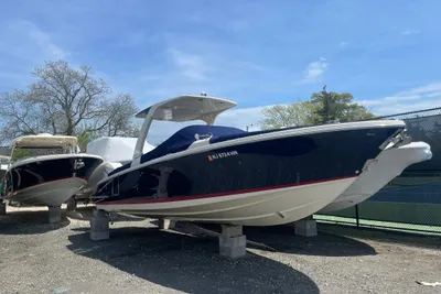 Chris-Craft Launch 28GT