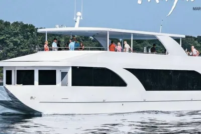 Stardust Cruisers 20' x 106'
