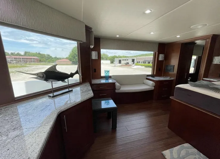  Yacht Photos Pics Luxurious interior of 2015 Stardust Cruisers 20' x 106' houseboat with modern furnishings.