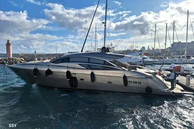 Pershing 72
