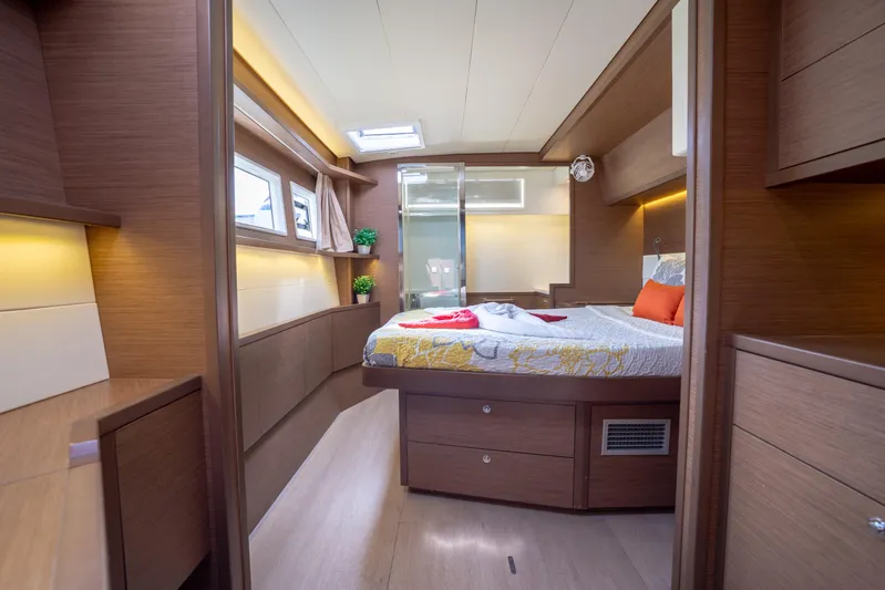 Blue Octane Yacht Photos Pics 