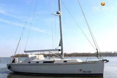 2010 Moody 41 Classic