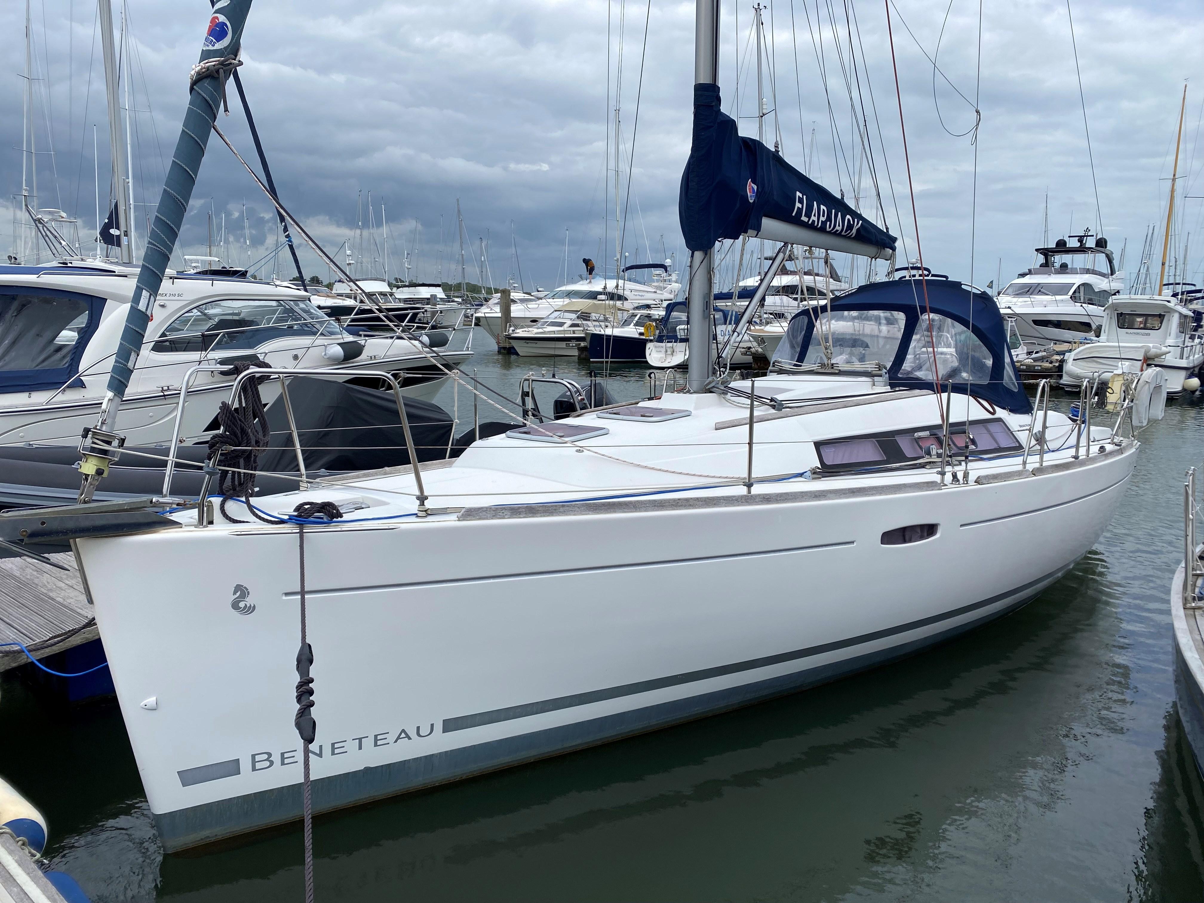 Used 2008 Beneteau Oceanis 31 | YachtFocus