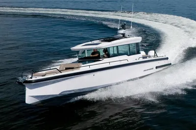 Axopar 37 XC CROSS CABIN