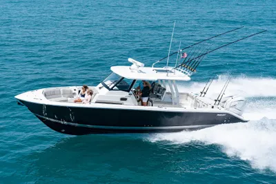 Pursuit S 358