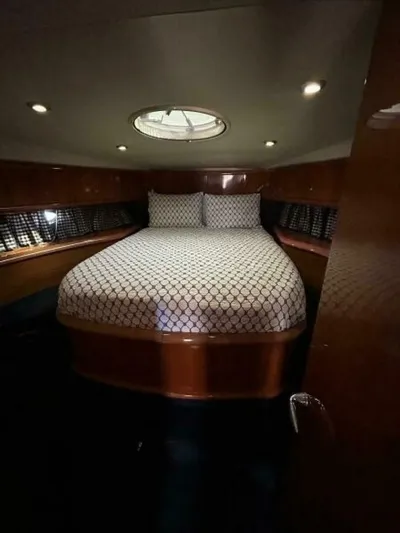  Yacht Photos Pics Luxurious bedroom in a 2003 Sunseeker 50 Camargue yacht.