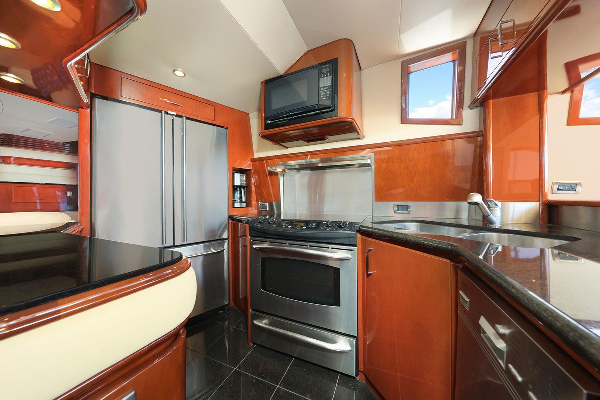 2007 Marquis 69 
