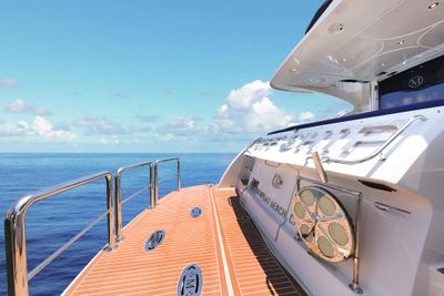 Yacht