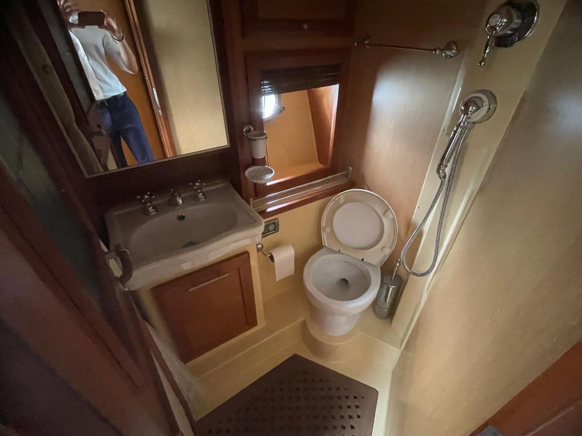 2008 Mochi Craft 44 