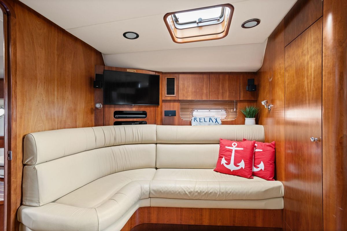2003 Tiara Yachts 52 