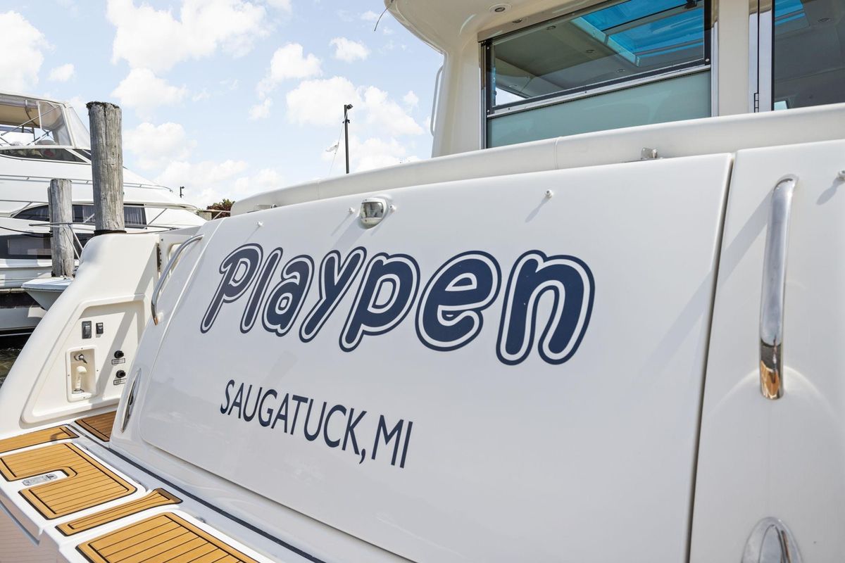 2003 Tiara Yachts 52 