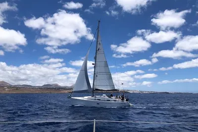 2005 Bavaria 37 Cruiser