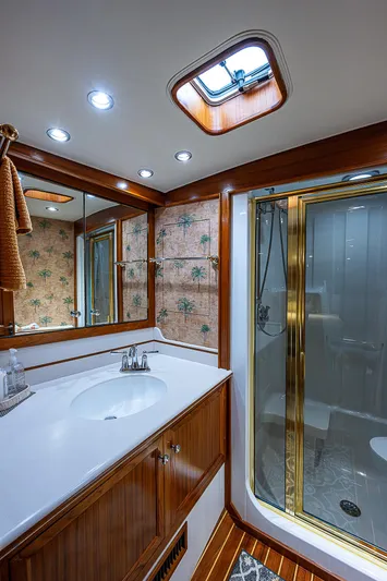 Will Rise Yacht Photos Pics 