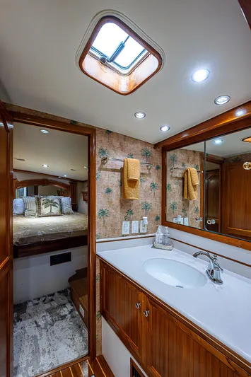 Will Rise Yacht Photos Pics 