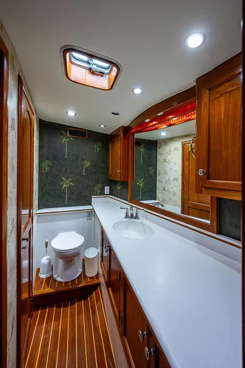 Will Rise Yacht Photos Pics 