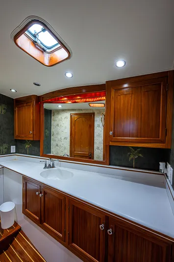 Will Rise Yacht Photos Pics 