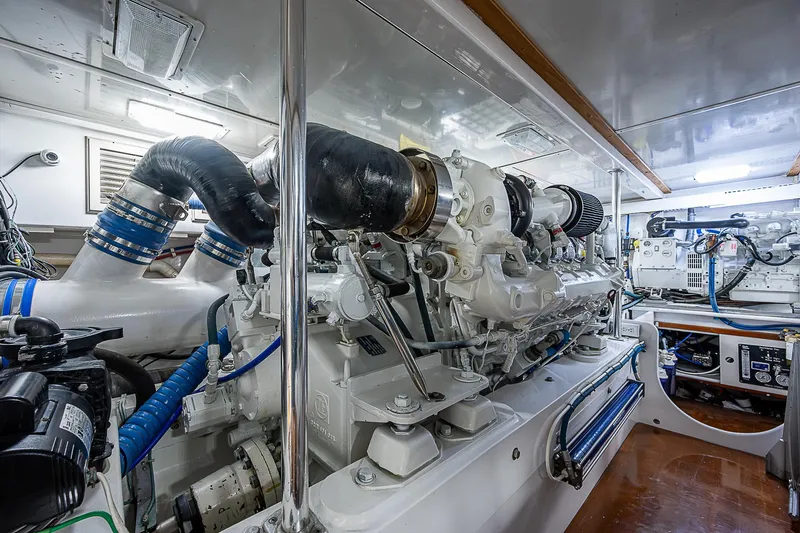 Will Rise Yacht Photos Pics 