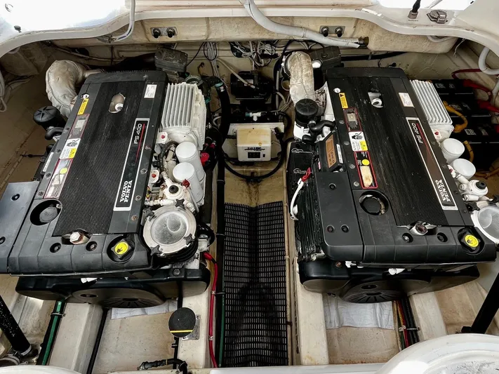 " Toes In The Sand " Yacht Photos Pics Engine room of 2011 Tiara Yachts Sovran with Volvo Penta engines.