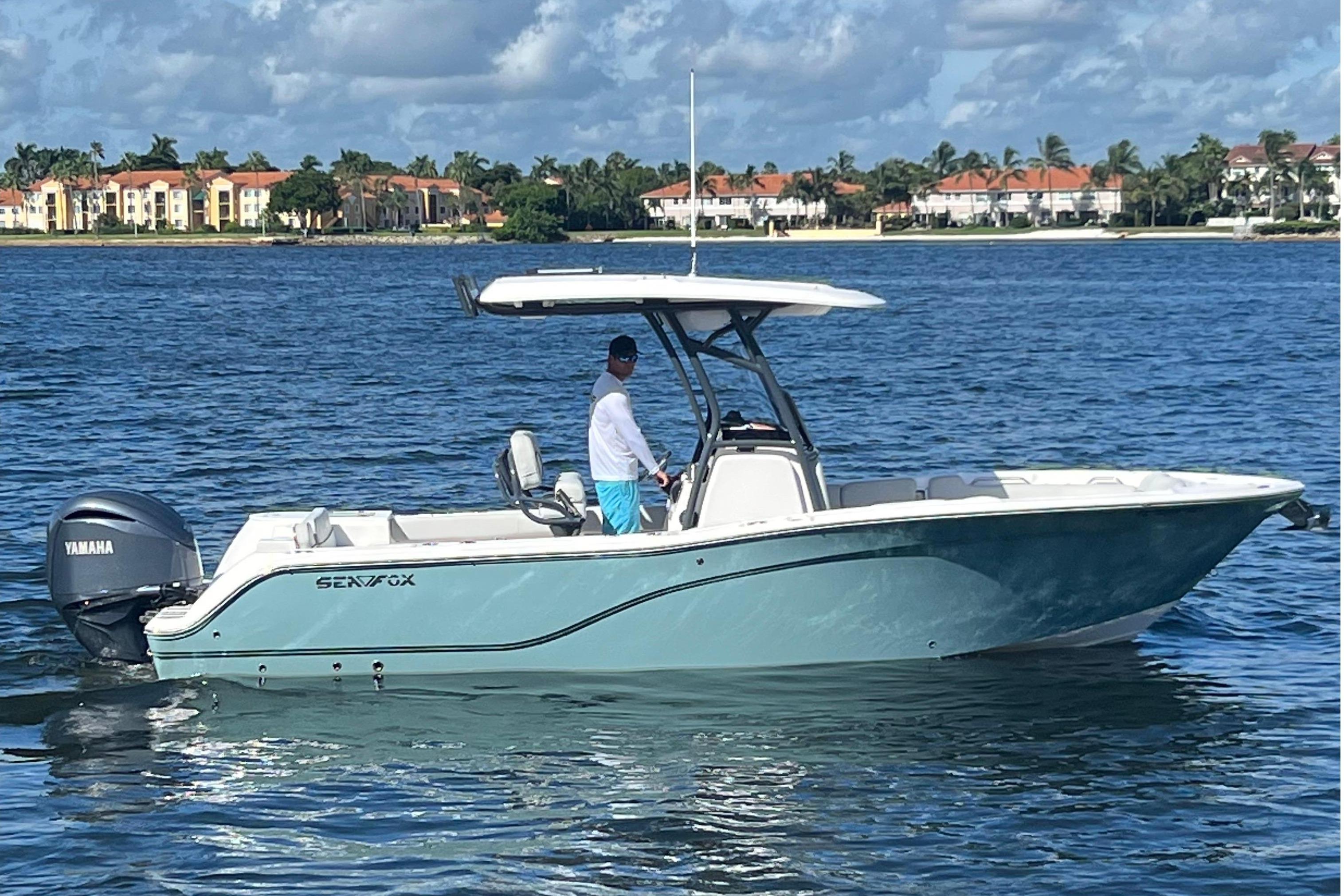 2022 Sea Fox 248 Commander