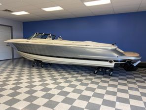 Chris-Craft Launch 27