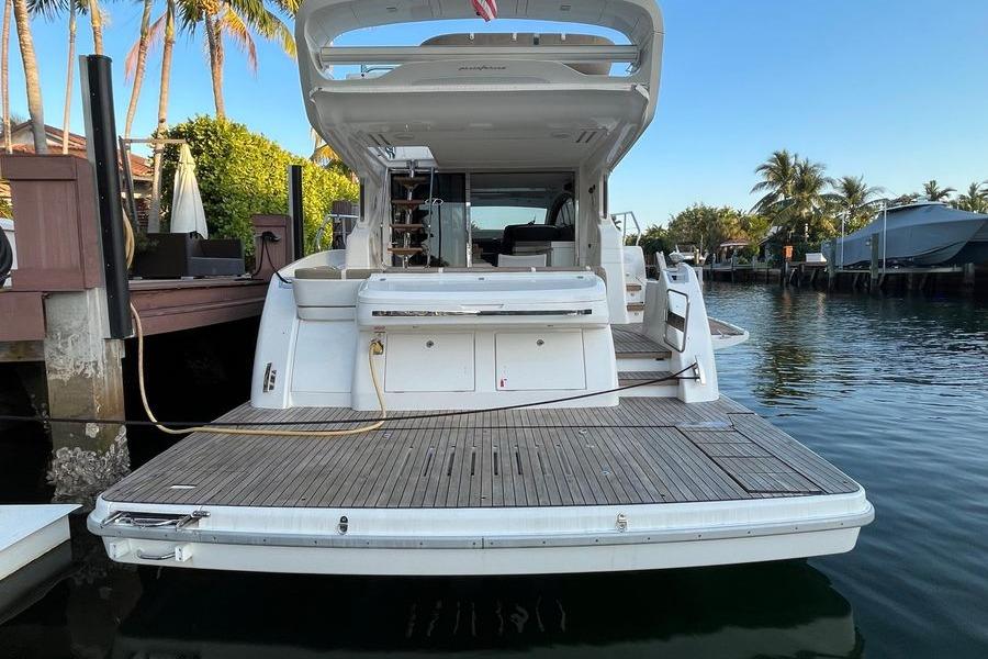 Luxury 2019 Schaefer 510 GT Pininfarina yacht transom.