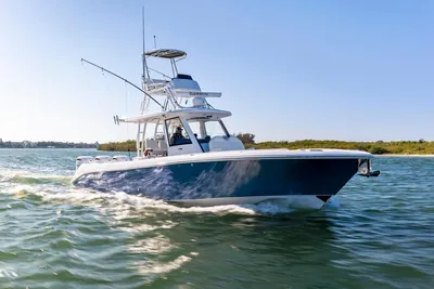 Everglades 375 Center Console