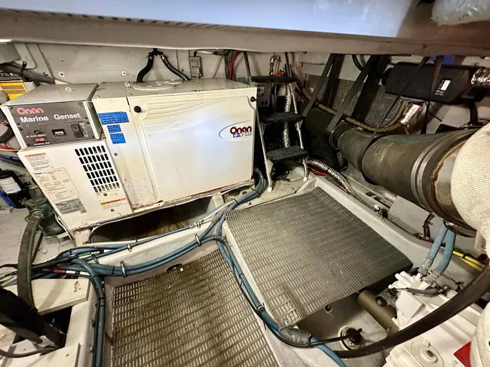 Losing All Control Yacht Photos Pics 