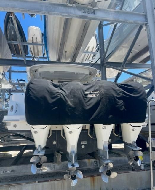 2018 Boston Whaler 42 