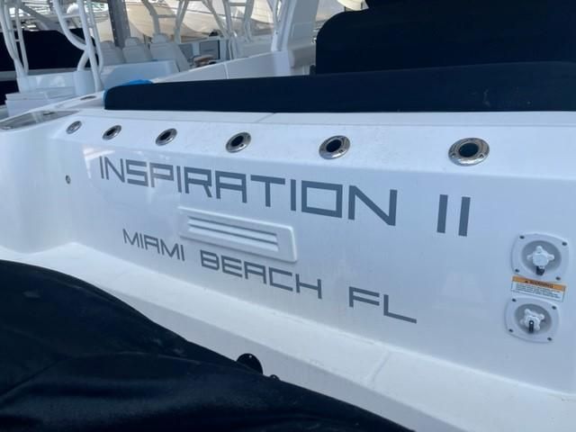 2018 Boston Whaler 42 