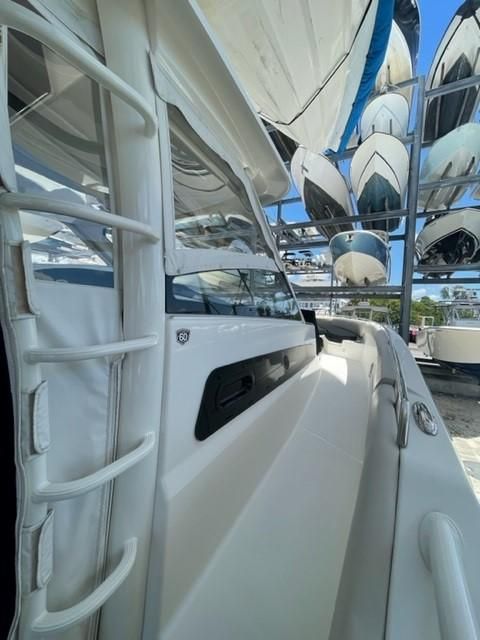 2018 Boston Whaler 42 