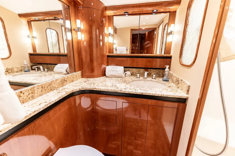 Reel Joy Yacht Photos Pics 