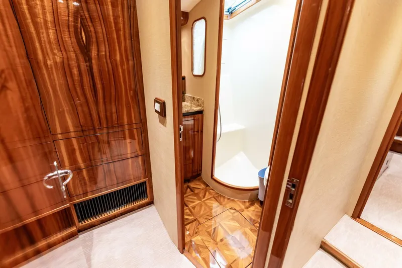 Reel Joy Yacht Photos Pics 