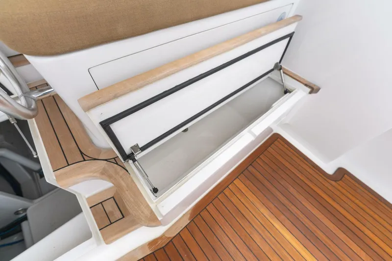 Reel Joy Yacht Photos Pics 