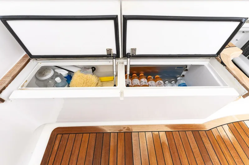 Reel Joy Yacht Photos Pics 