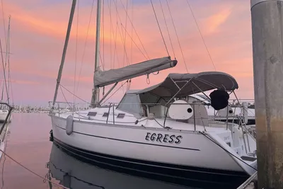 2005 Beneteau 323