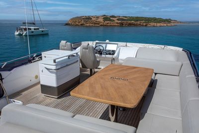 Yacht