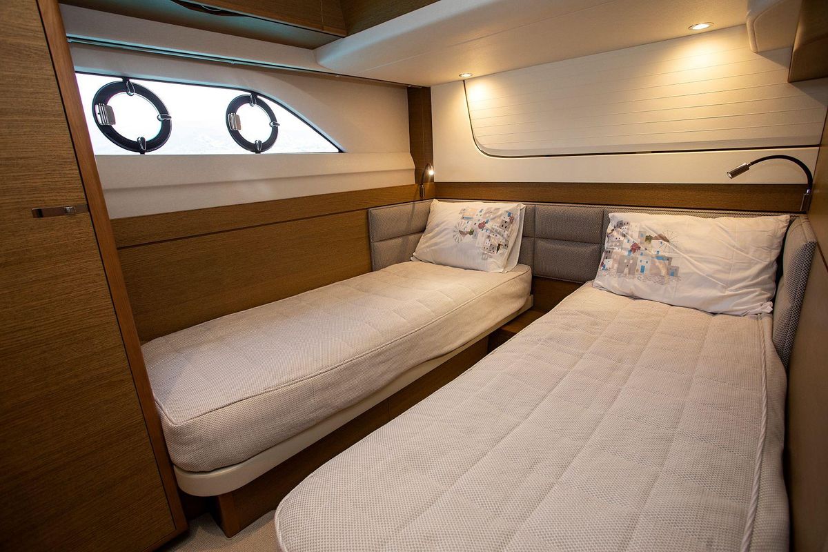 2020 Princess 69 