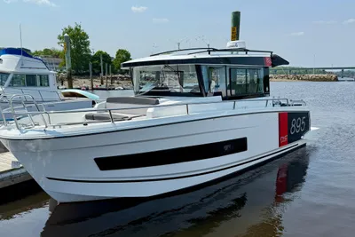 Jeanneau 895 Sport