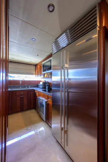 Claypen Yacht Photos Pics 