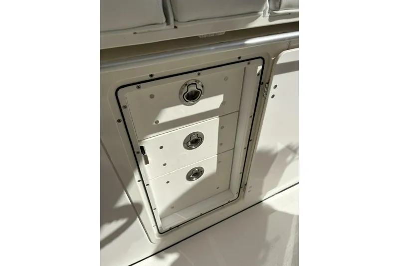 Hot Pursuit Yacht Photos Pics 2023 Pursuit S 288