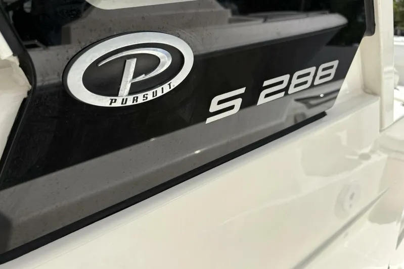 Hot Pursuit Yacht Photos Pics 2023 Pursuit S 288