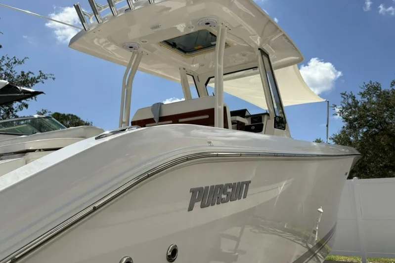 Hot Pursuit Yacht Photos Pics 2023 Pursuit S 288