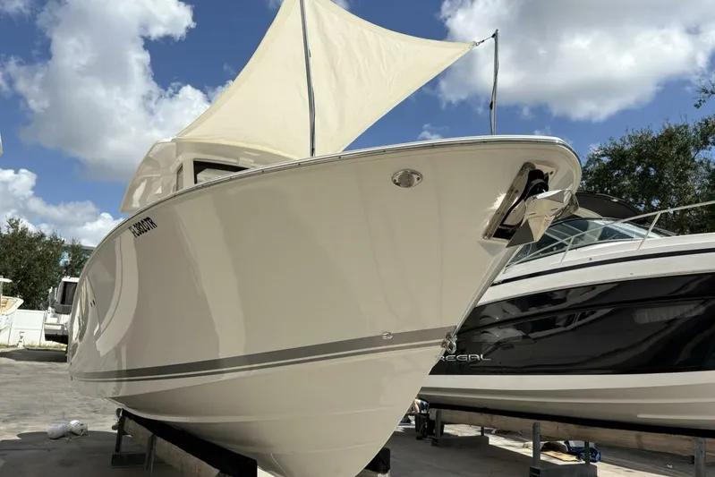 Hot Pursuit Yacht Photos Pics 2023 Pursuit S 288