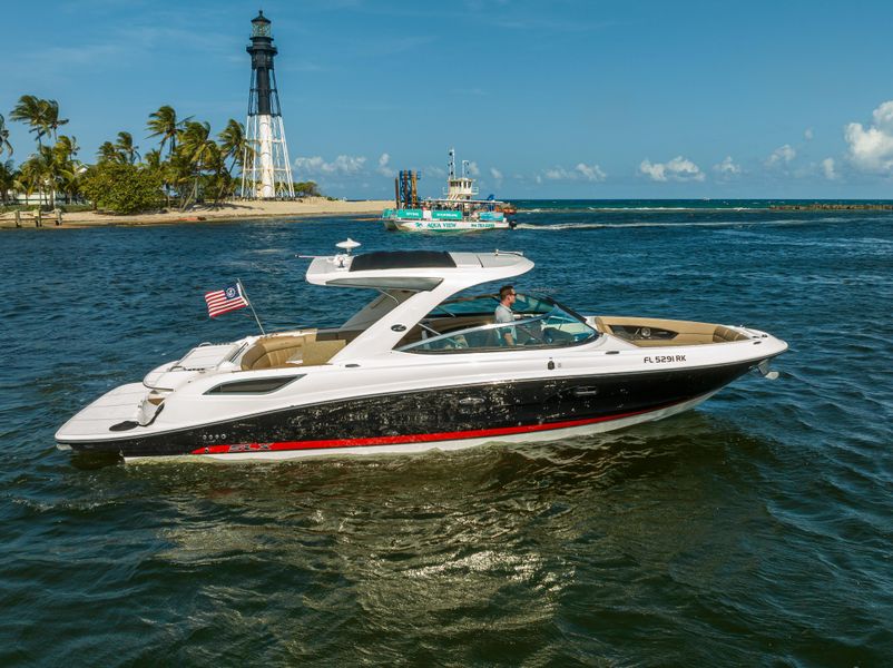 2016 Sea Ray 350 SLX